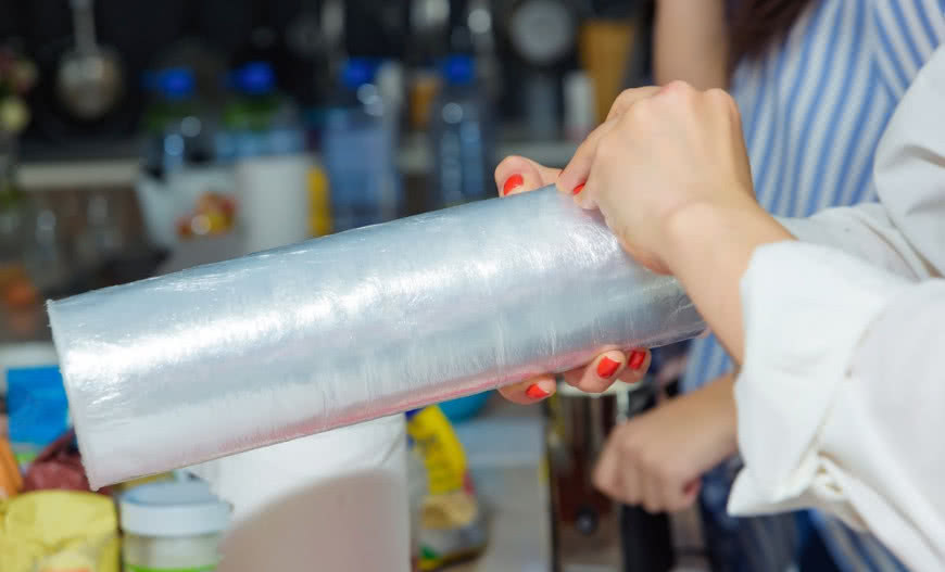 Folia stretch – materiał zabezpieczający